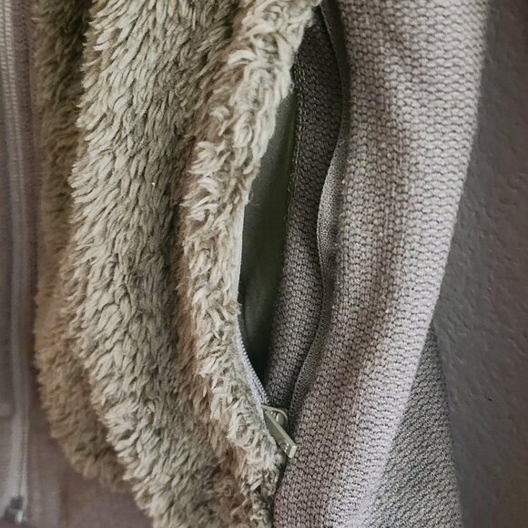 North Face Jacket Womens Small Furry Full Zip High Pile Sherpa Fleece Winter - Picture 3 of 13